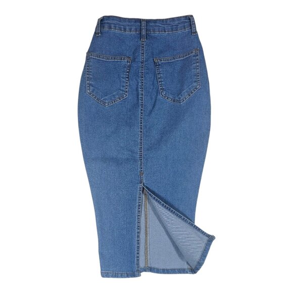 Pretty Little Thing - Picture 3 of 6